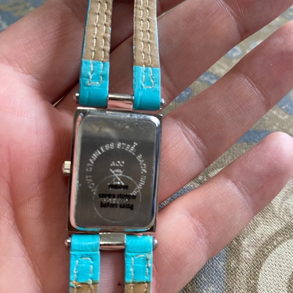 Watch - Picture 2 of 7